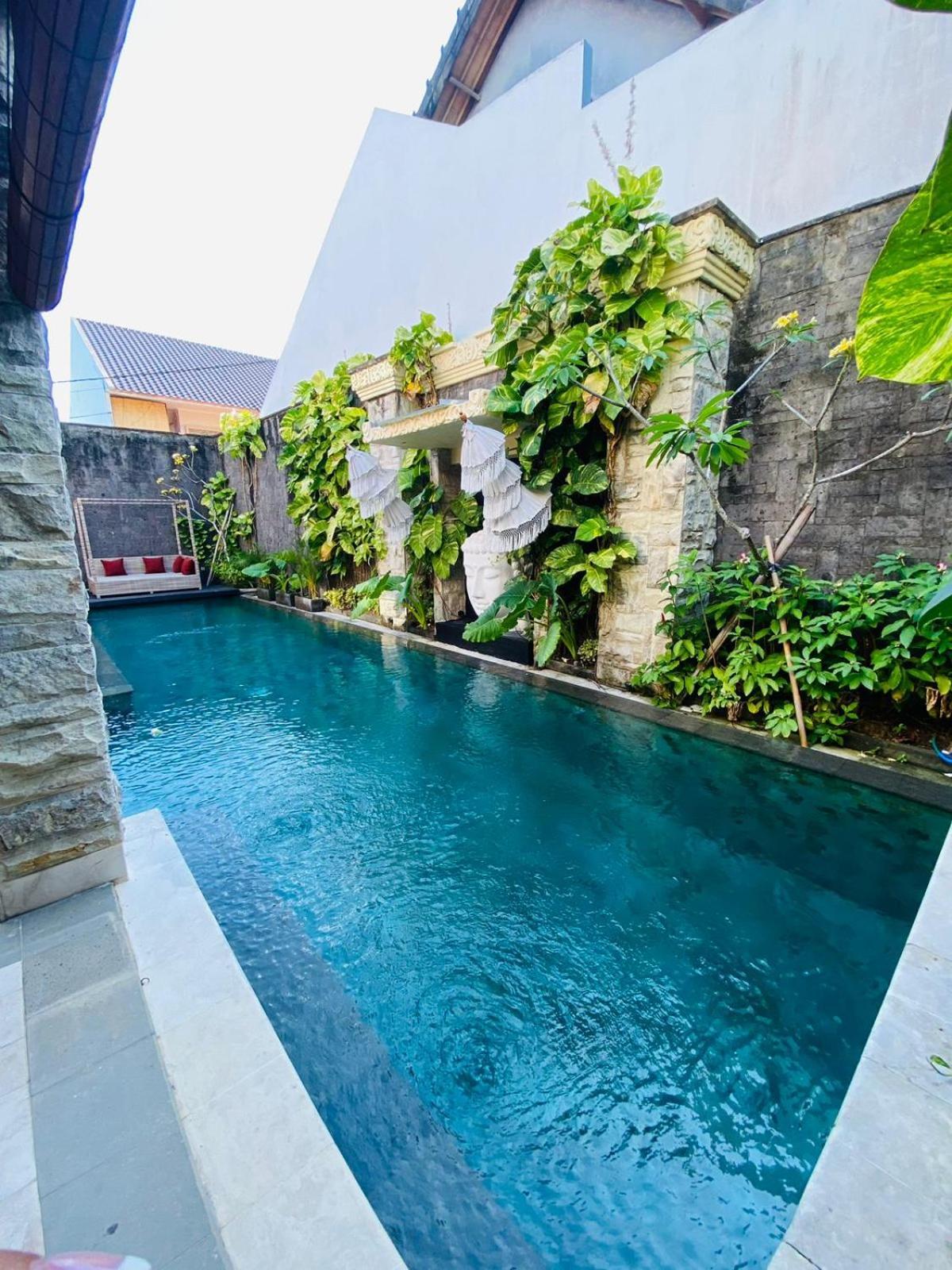 Hotel Puri Ratu Jimbaran Extérieur photo